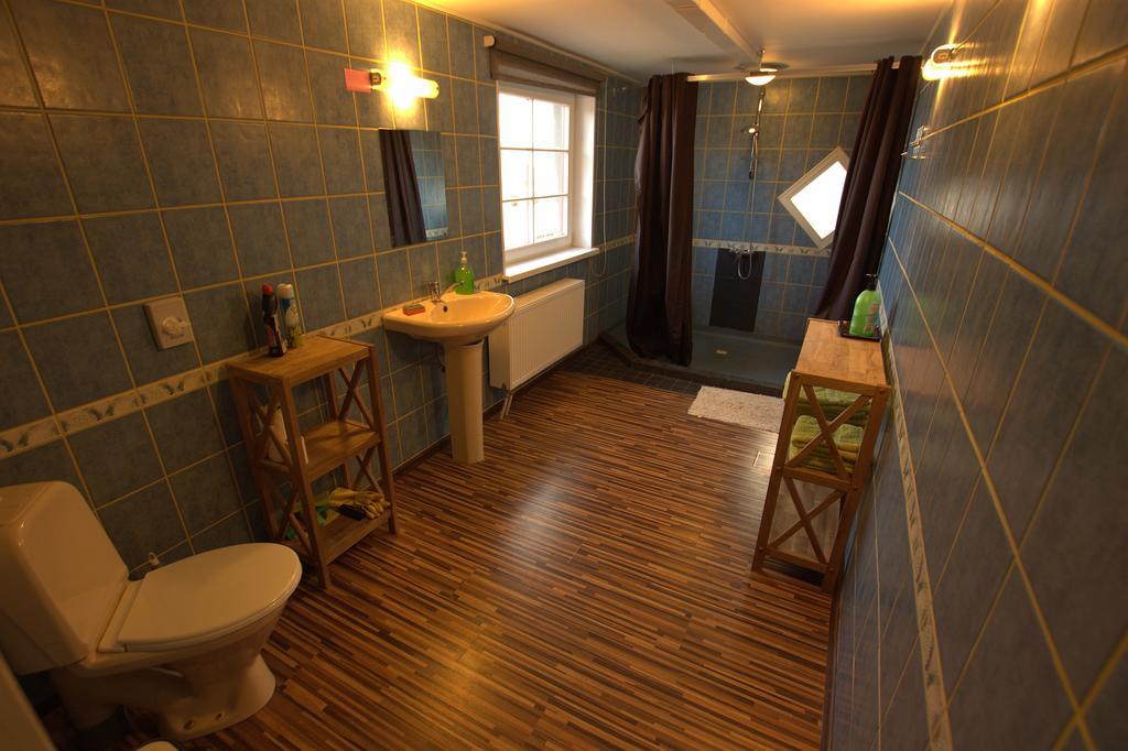 Virulase Holiday Home โตยลา ภายนอก รูปภาพ