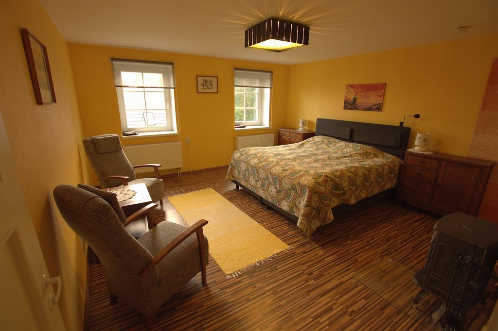 Virulase Holiday Home โตยลา ภายนอก รูปภาพ