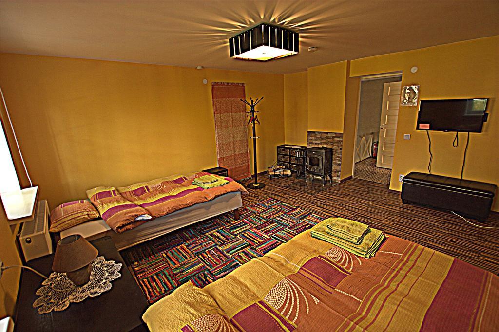 Virulase Holiday Home โตยลา ภายนอก รูปภาพ